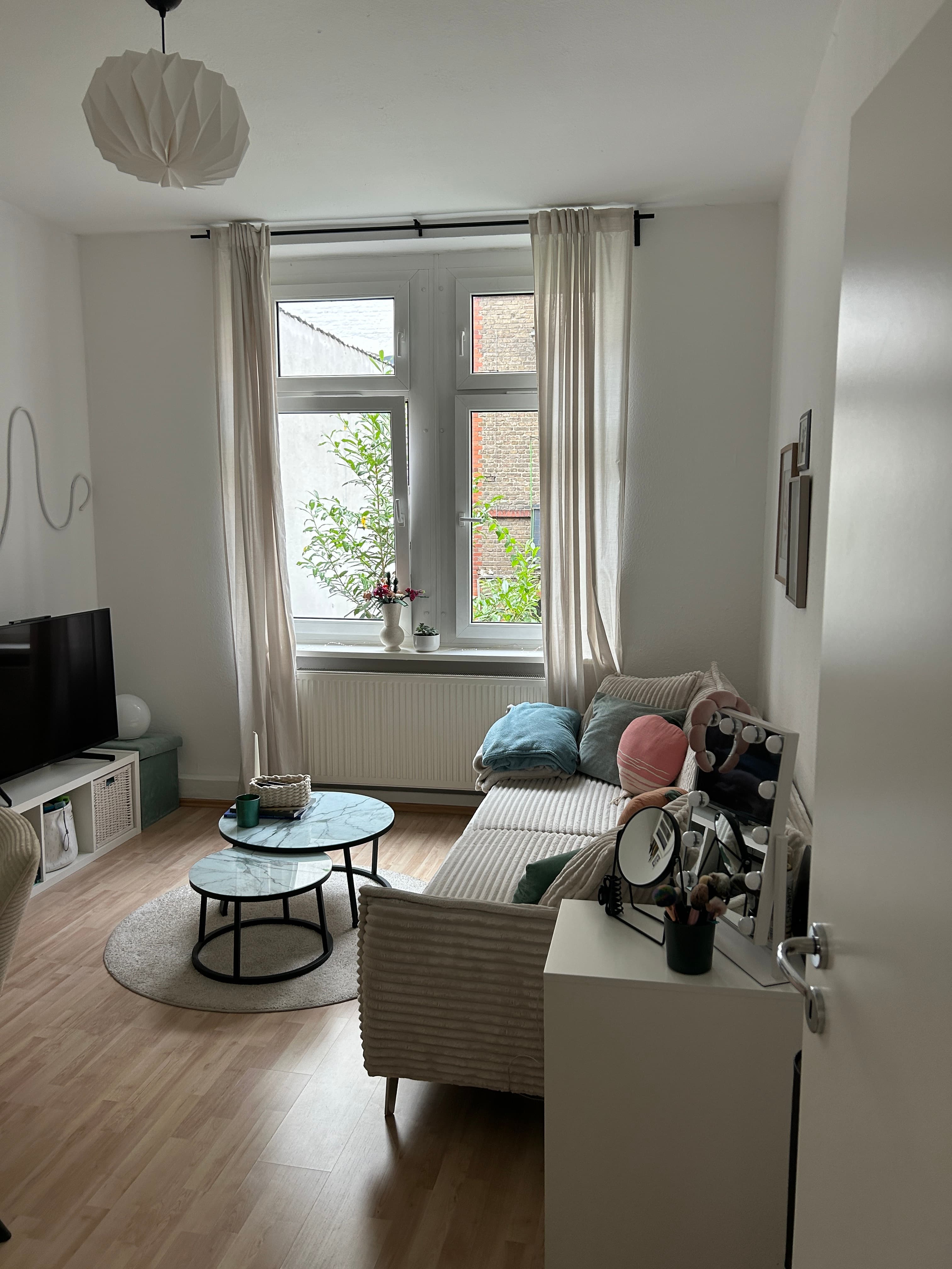 2-Zimmer-Wohnung in Wiesbaden zur Untermiete frei (Mitte September bis Ende Januar) — Bild 1